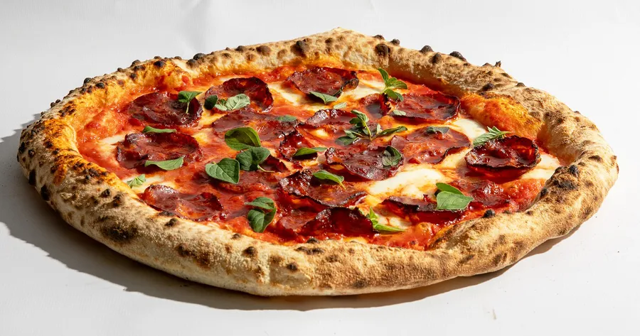 Pizza de chorizo picante